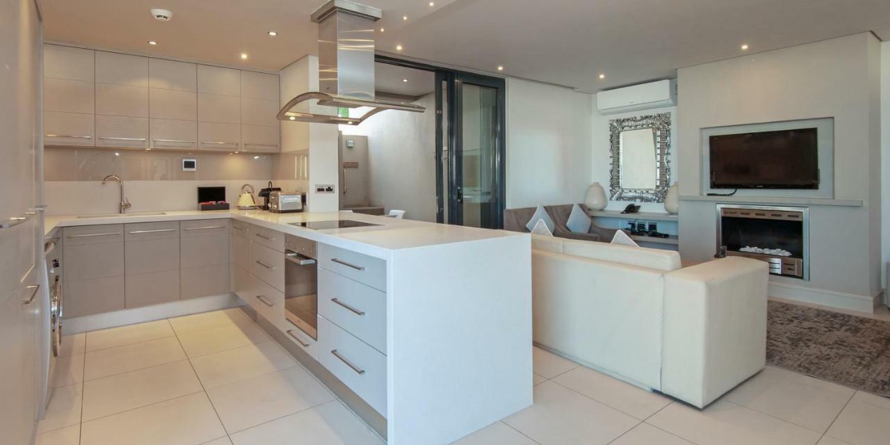 Harbour House Hotel - Le Paradis Apartments Hermanus Bagian luar foto
