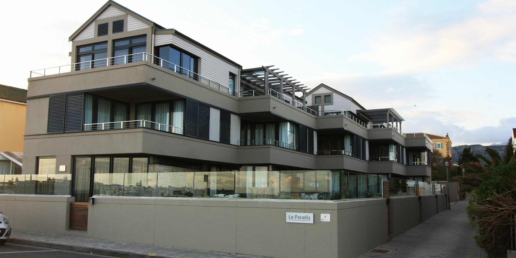 Harbour House Hotel - Le Paradis Apartments Hermanus Bagian luar foto