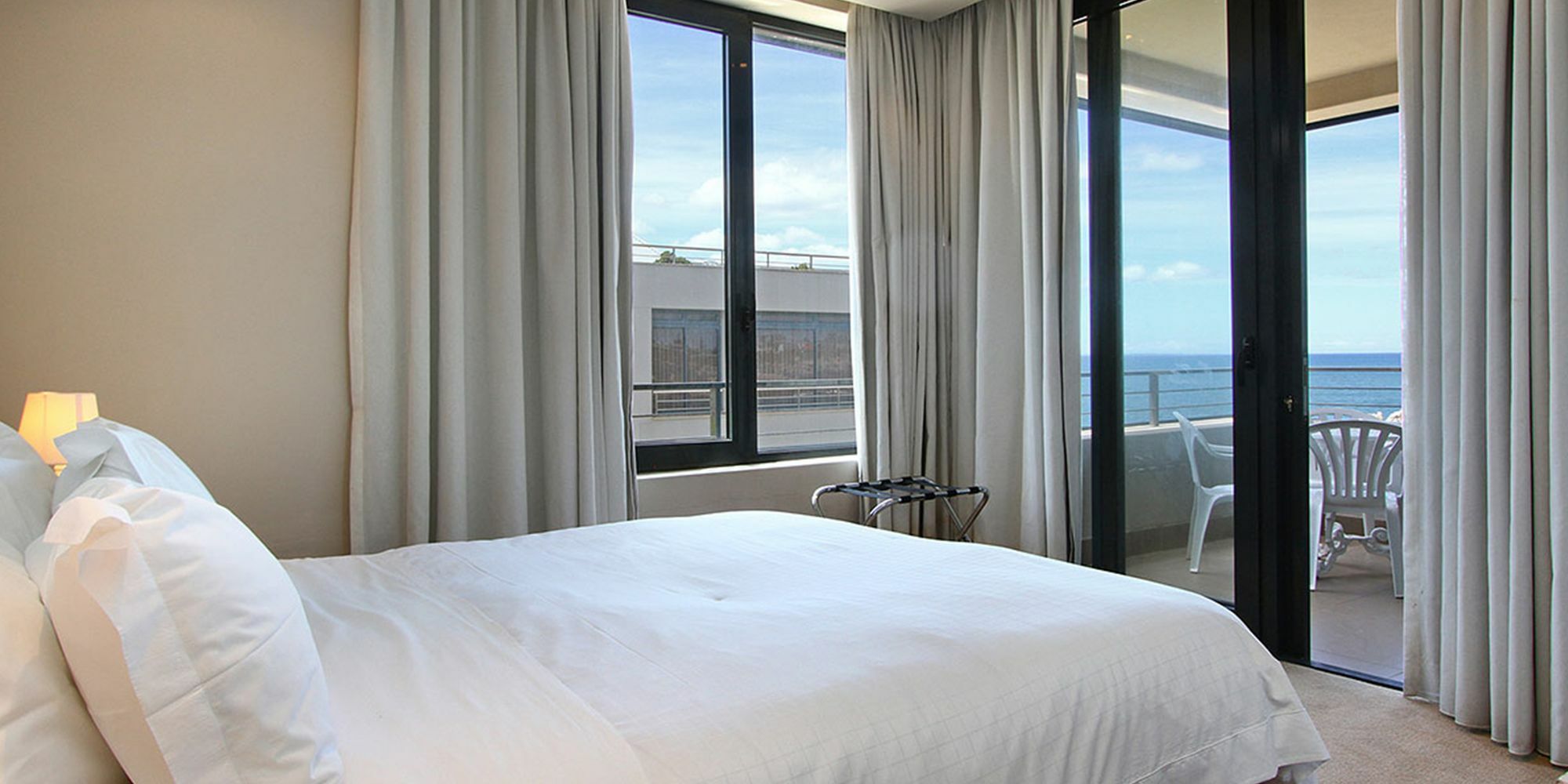 Harbour House Hotel - Le Paradis Apartments Hermanus Bagian luar foto
